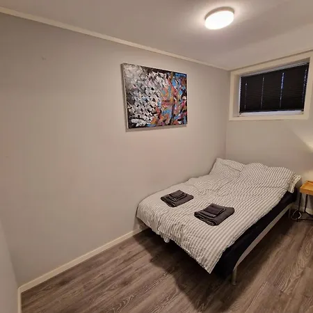Spacious 2-bedroom Near Nord - Free Parking * Bodø